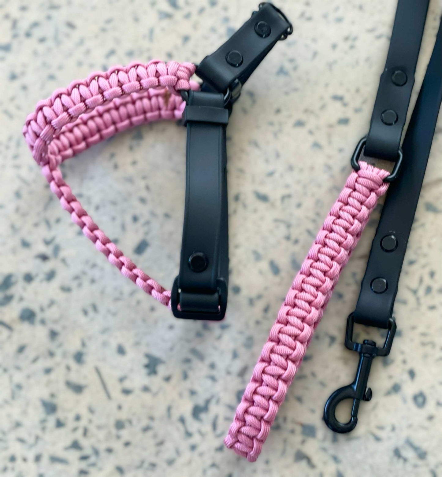 Pocket Pooch Harness Set, adjustable step in harness and leash.